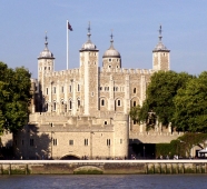 Королевские дворцы и замки (6 экскурсий)
